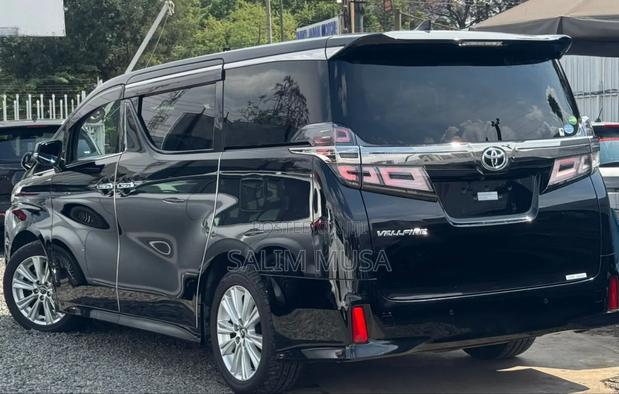 Toyota Vellfire 2018 Black