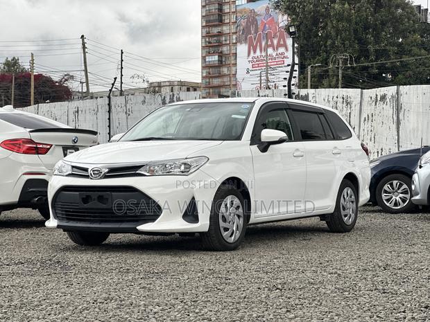 Toyota Corolla Fielder 1.5 Petrol FWD 2018 White