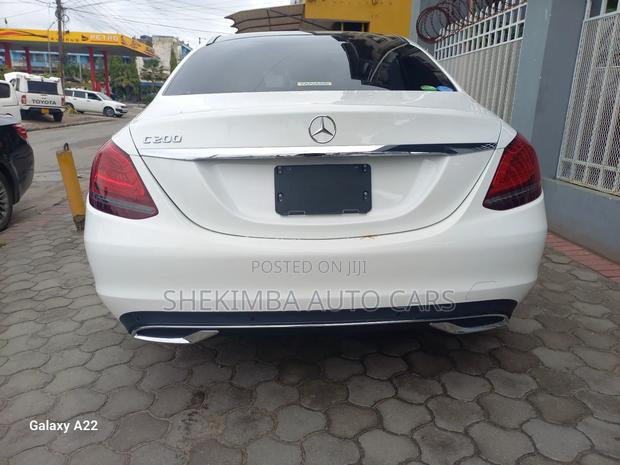 Mercedes-Benz C200 2019 White