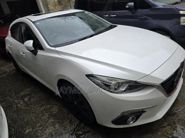 Mazda Axela 2017 White