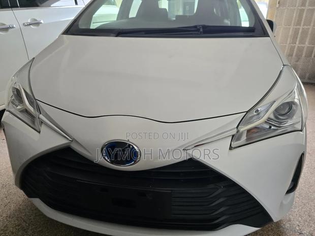 Toyota Vitz 2019 White