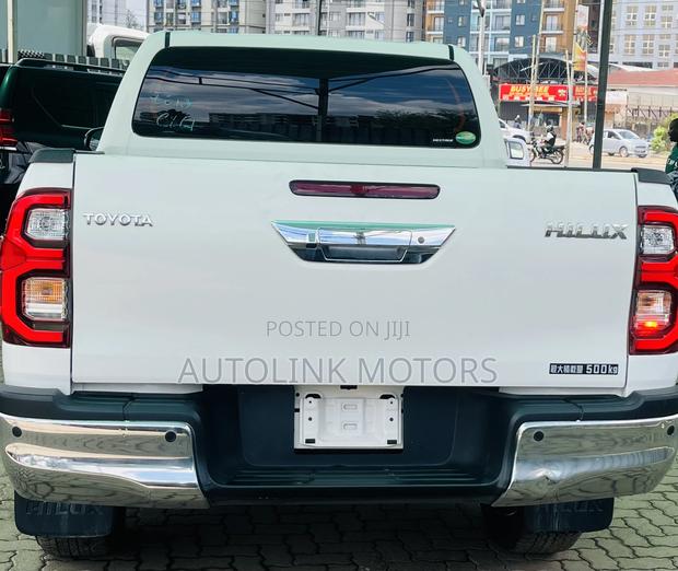 Toyota Hilux 2.4 Diesel 2020 White