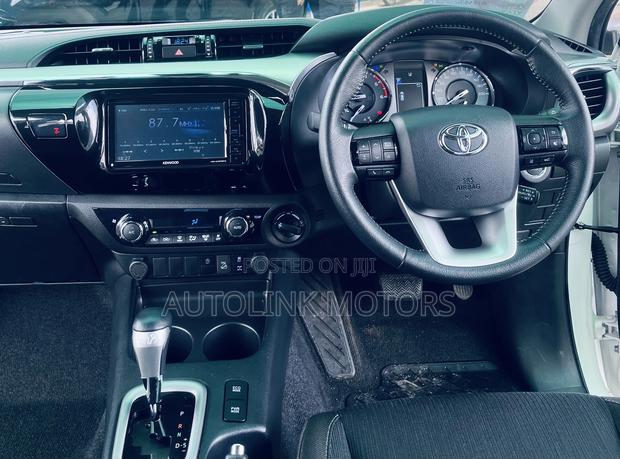Toyota Hilux 2.4 Diesel 2020 White