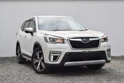 Subaru Forester Premium AWD 2019 White for sale