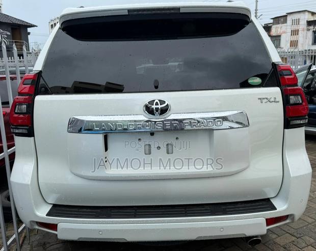 Toyota Land Cruiser Prado 2019