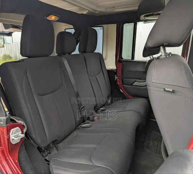 Jeep Wrangler Sahara 2013 Red