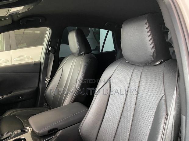 Toyota Crown 2018 White