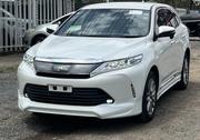 Toyota Harrier 2.0 2018 White for sale