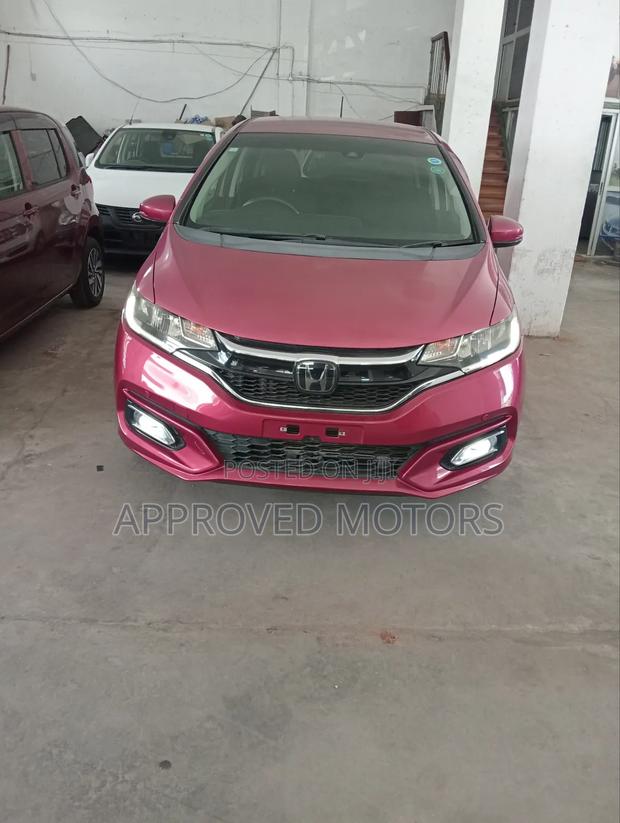 Honda Fit 2018 Maroon