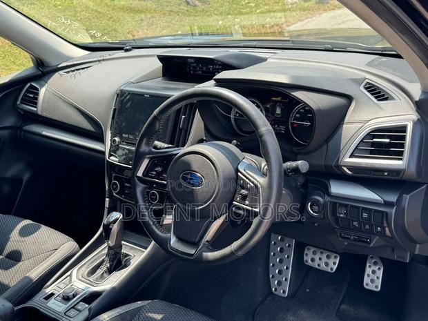 Subaru Forester Premium AWD 2019 Black