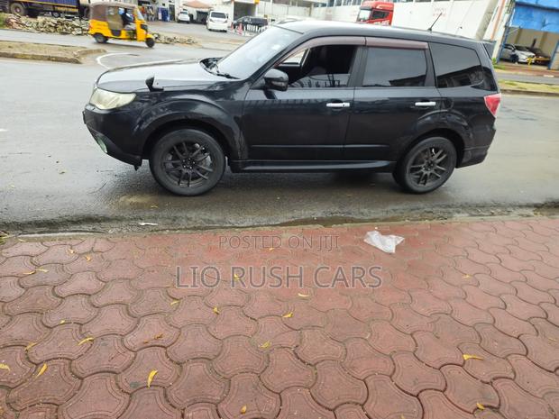 Subaru Forester 2011 Black