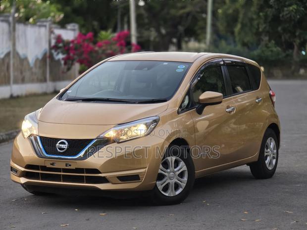 Nissan Note 2018 Gold