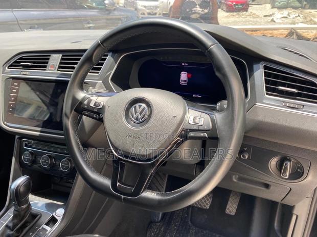 Volkswagen Tiguan 2018 Black