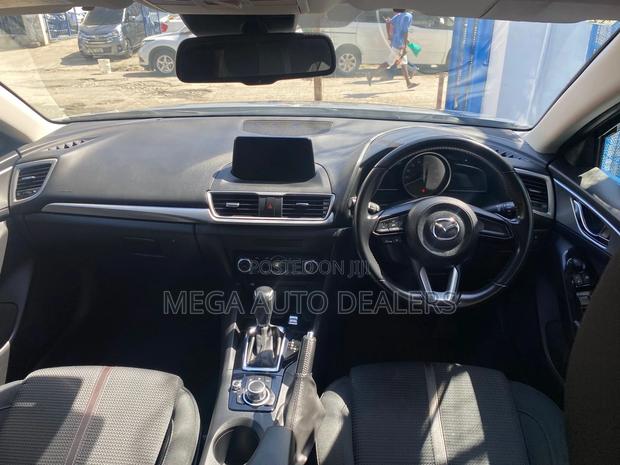 Mazda Axela 2018 Silver