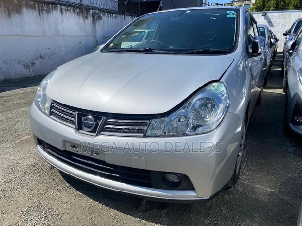 Nissan Wingroad 2018 Silver