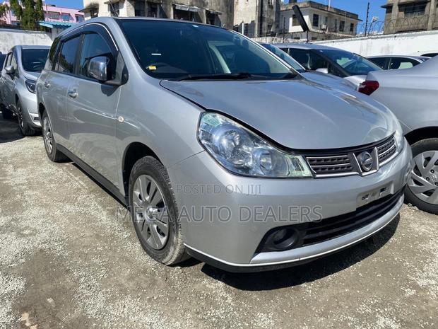 Nissan Wingroad 2018 Silver
