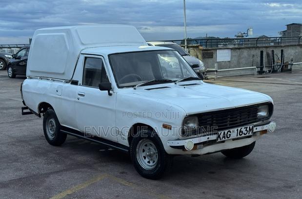Nissan 1400 1996 White
