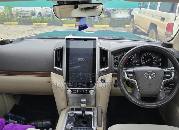 Toyota Land Cruiser 2018 Black
