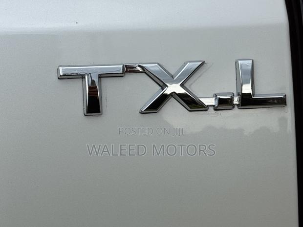 Toyota Land Cruiser Prado 2.7 2019 Pearl