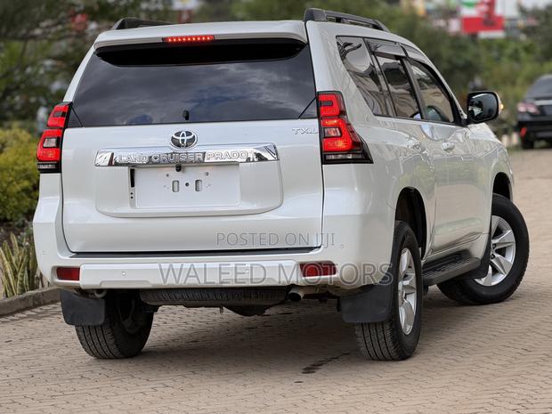 Toyota Land Cruiser Prado 2.7 2019 Pearl
