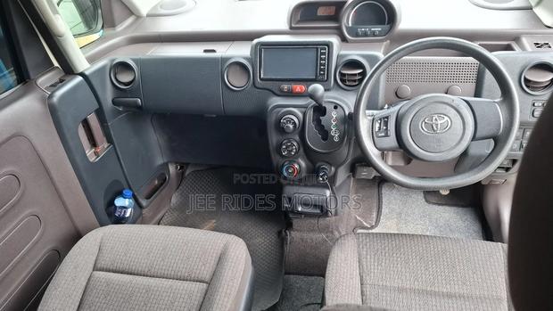 Toyota Porte 1.5 FWD 2015 Beige