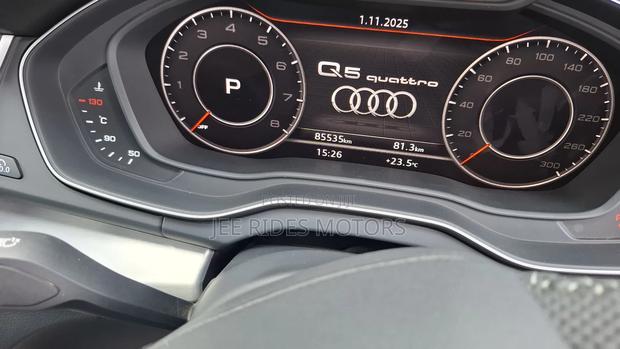 Audi Q5 2.0T Premium AWD quattro 2018 Blue