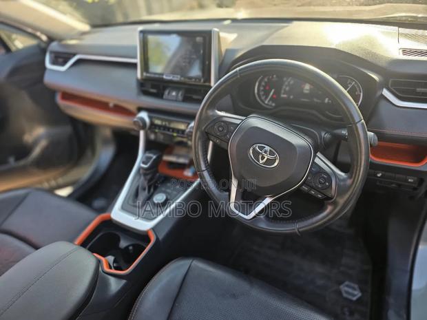 Toyota RAV4 Adventure 2019