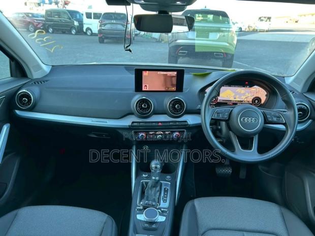 Audi Q2 1.0 TFSI FWD 2018 Black
