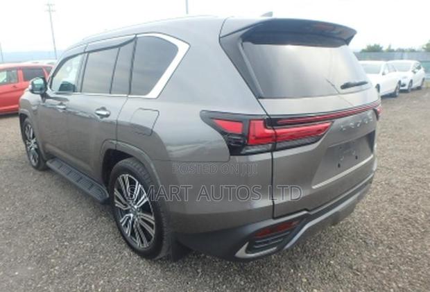 Lexus LX 600 2023 Gray