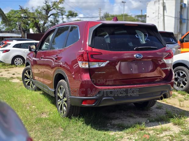 Subaru Forester Premium AWD 2019 Burgundy