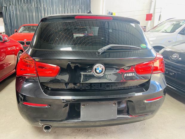 BMW 118i 2018 Black