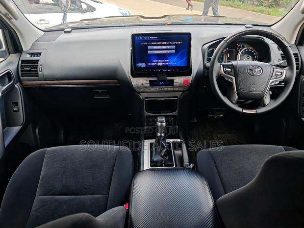 Toyota Land Cruiser Prado 2.8 2019 Gray