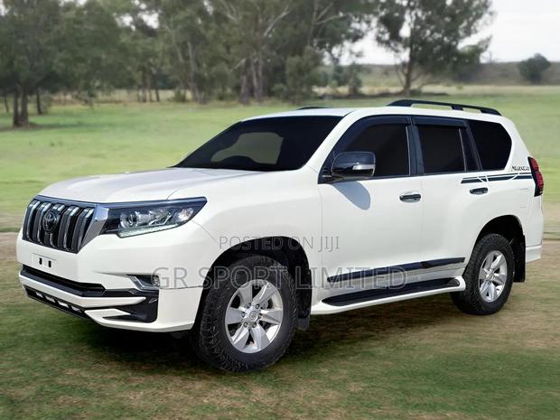 Toyota Land Cruiser Prado 2.8 2018 White