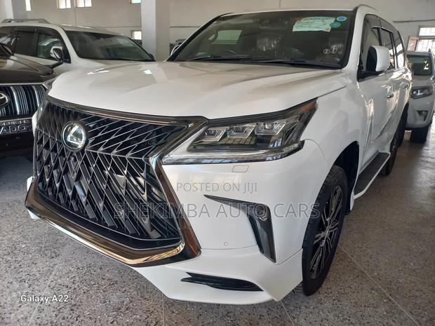 Lexus LX 570 AWD 2020 White