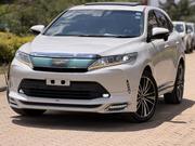 Toyota Harrier 2.0 2018 Pearl for sale