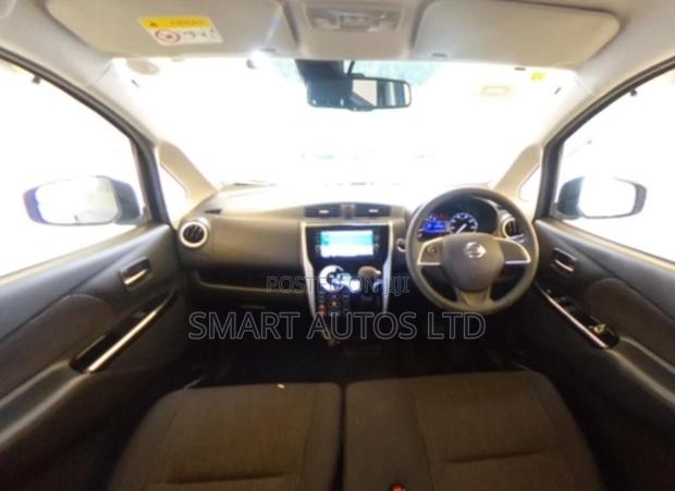 Nissan Dayz Highway Star X 2018 Blue