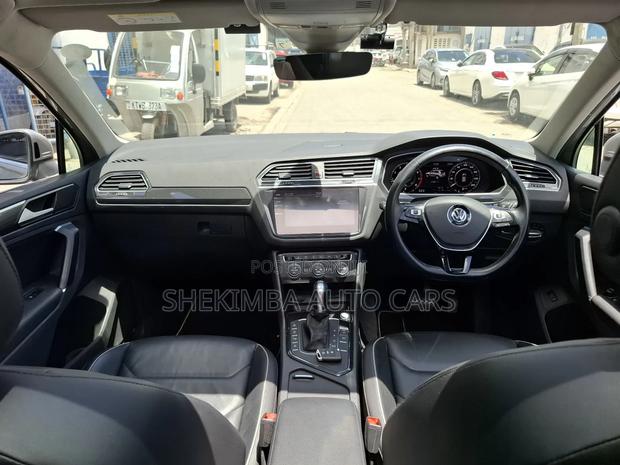 Volkswagen Tiguan 2019 Gray