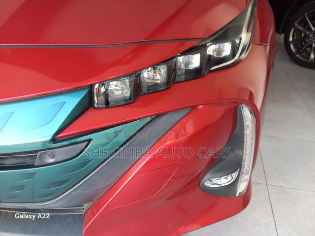 Toyota Prius 2019 Red