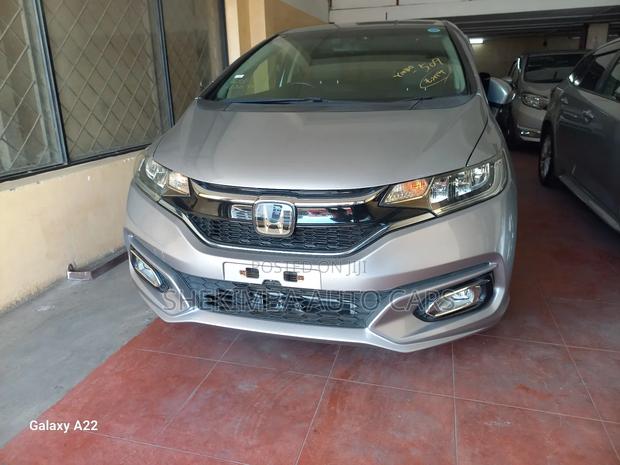 Honda Fit 2018 Silver