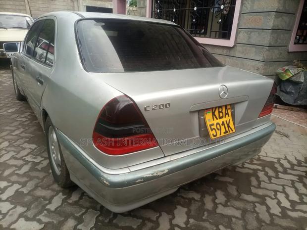 Mercedes-Benz C200 2001 Silver