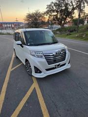 Toyota Roomy 2018 White for sale