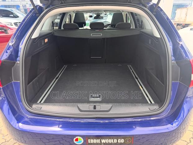 Peugeot 308 2018 Blue