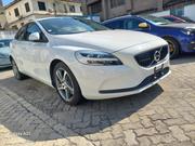 Volvo V40 2019 White for sale