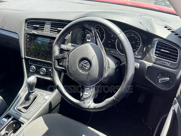 Volkswagen Golf 1.4T S FWD 2019 Red