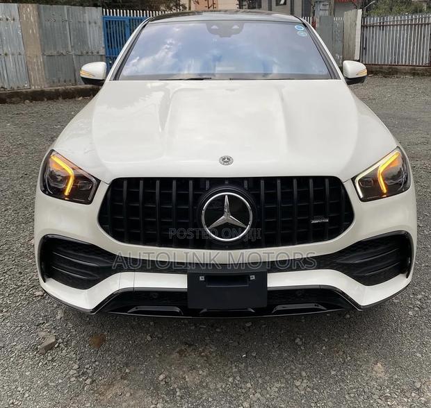 Mercedes-Benz GLE-Class GLE 400d 4MATIC 2020 White