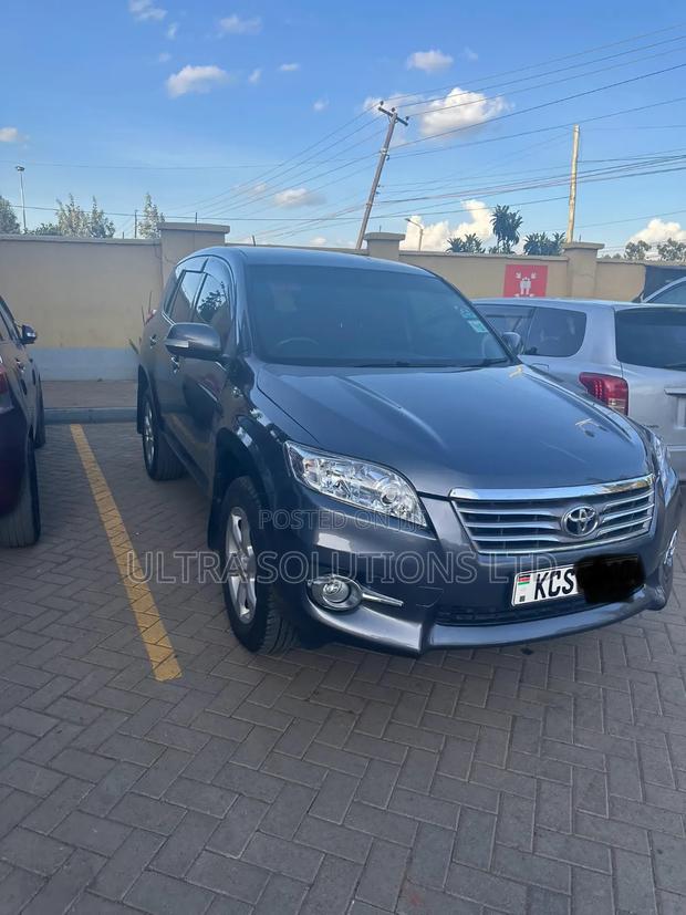 Toyota RAV4 2011 Gray