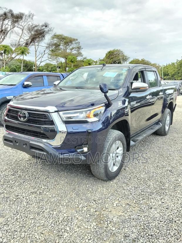Toyota Hilux Revo Double Cab Deisel 2.4 RWD 2021