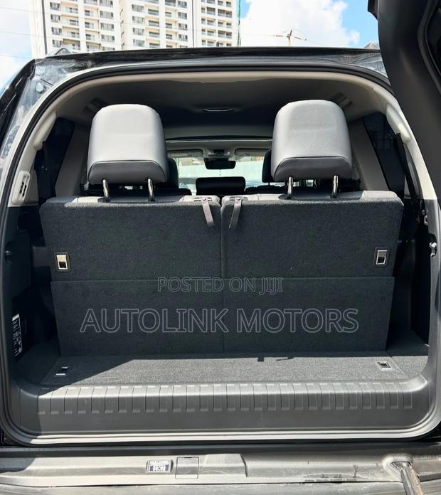 Toyota Land Cruiser Prado 2.8 2021 Black