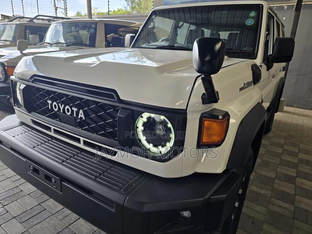 New Toyota Land Cruiser 2023 White