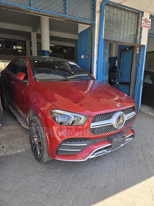 Mercedes-Benz GLE-Class GLE 400d 4MATIC 2021 Red